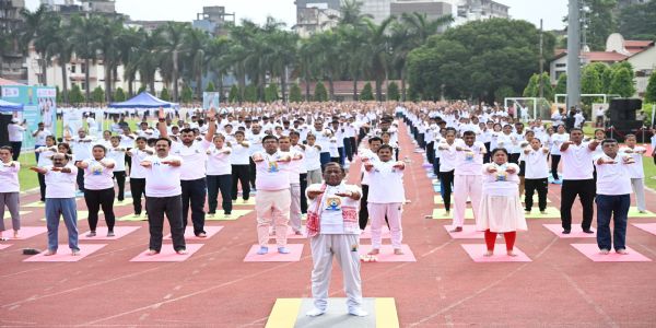 সর্বাঙ্গীন সুস্বাস্থ্যের জন্য যোগব্যায়াম করতে সকলের প্রতি আবেদন অসমের রাজ্যপাল লক্ষ্মণপ্রসাদের