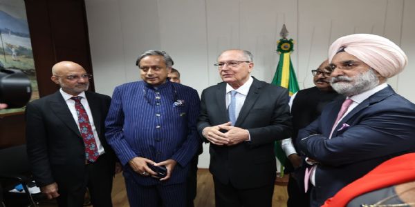 শশীর নেতৃত্বে প্রতিনিধি দল ব্রাসিলিয়ায়, তুলে ধরলেন সন্ত্রাসের প্রসঙ্গ