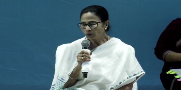 রুমা গুহঠাকুরতার প্রয়াণ দিবসে শ্রদ্ধার্ঘ্য মুখ্যমন্ত্রীর