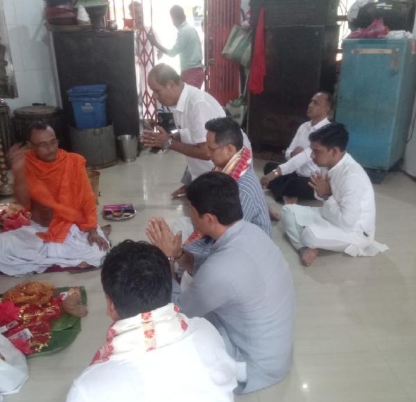 কাঁচাকান্তি মন্দিরে গৌরব গগৈ