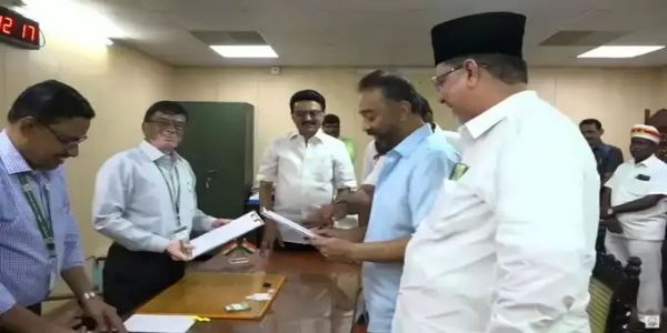 রাজ্যসভা নির্বাচনের জন্য মনোনয়নপত্র জমা কমল হাসান এবং ডিএমকে প্রার্থীদের