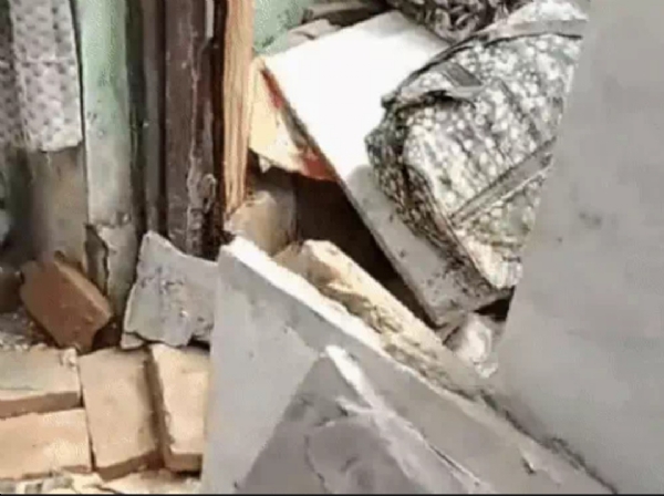 পানিপথে ছাদ ভেঙে  স্ত্রীর মৃত্যু, জখম স্বামী