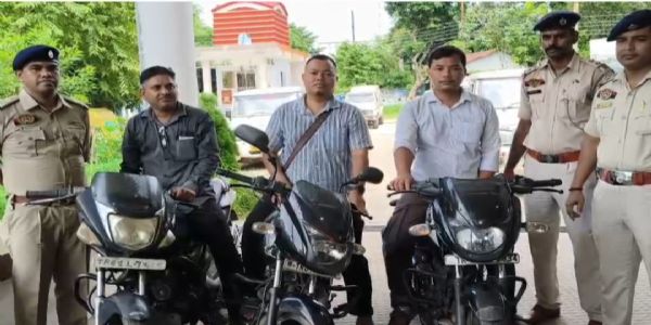 চুরি যাওয়া তিনটি বাইক, স্বর্ণালঙ্কার ও কয়েকটি মোবাইল মালিকদের হাতে তুলে দিল পুলিশ