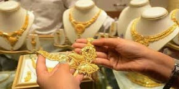 মঙ্গলবার সামান্য কমলো সোনার দাম