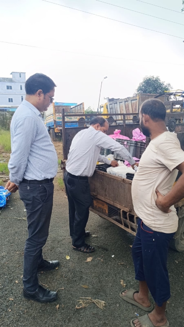 রাঁচিতে অটো সহ নকল পনির বাজেয়াপ্ত