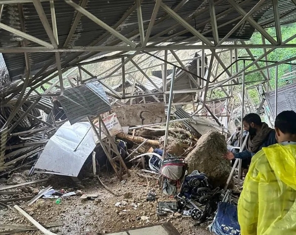 জম্মু ও কাশ্মীরের রিয়াসিতে বৈষ্ণোদেবীর পথে ভূমিধস; মৃত এক, ৯ জন আহত