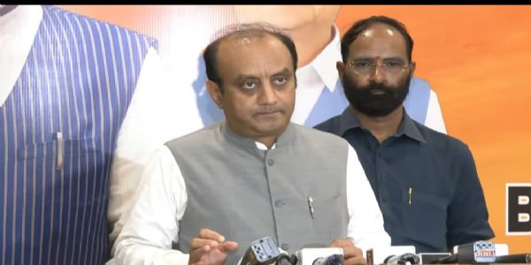 (আপডেট) জনগণের রায়ে দ্বিতীয় দীর্ঘতম সময় ধরে ক্ষমতায় থাকার রেকর্ড প্রধানমন্ত্রী মোদীর : বিজেপি