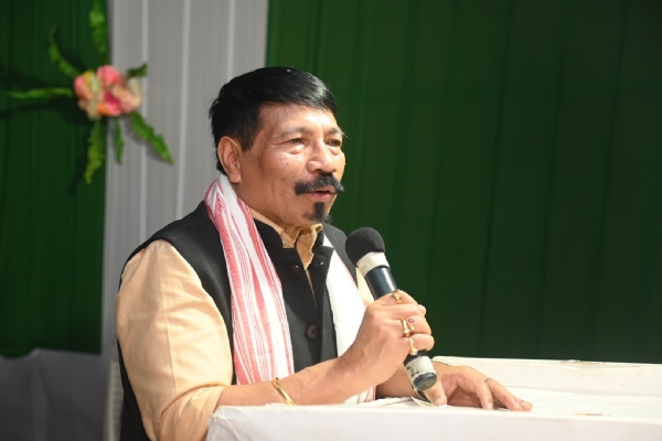 অসম গণ পরিষদ-এর সভাপতি অতুল বরা