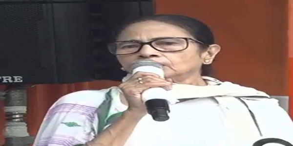 আব্দুল কালামকে শ্রদ্ধা জানালেন মুখ্যমন্ত্রী মমতা বন্দ্যোপাধ্যায়