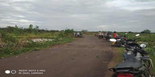 দুর্ঘটনা এড়াতে সাফাই কর্মসূচিতে উদ্যোগ সাঁকরাইল থানার ও-সির নেতৃত্বে কর্মযজ্ঞ