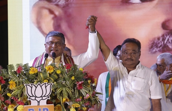 সংঘের স্বয়ংসেবক থেকে বিজেপির রাজ্য সভাপতি, শমীক ভট্টাচার্যর অনন্য যাত্রাপথ