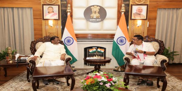 রাজ্যপালকে অসমের শিক্ষাক্ষেত্রের বৰ্তমান ও ভবিষ্যত পরিকল্পনা জানালেন শিক্ষামন্ত্রী