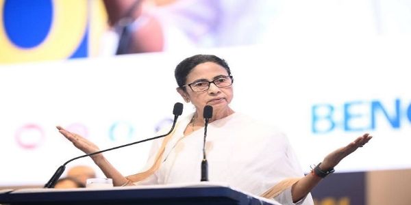 বৃহস্পতিবার কলকাতার পুজো কমিটিগুলির সঙ্গে বৈঠক মুখ্যমন্ত্রীর
