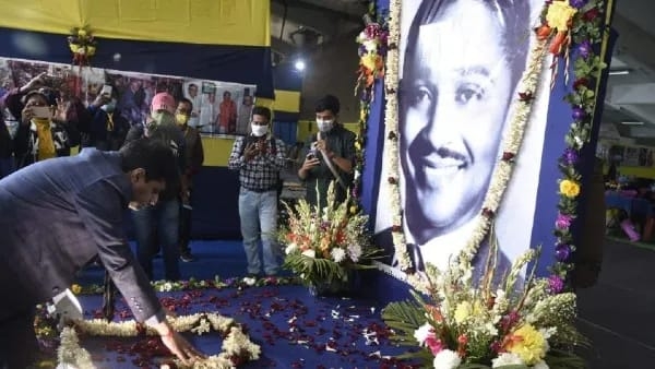 শুক্রবার বিশ্ব ক্রিকেট স্মরণ করবে স্যার ফ্র্যাঙ্ক ওরেলকে