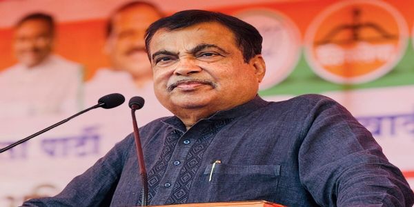 পিঙ্গালি ভেঙ্কাইয়ার মৃত্যুবার্ষিকীতে শ্রদ্ধা জানালেন গড়করি