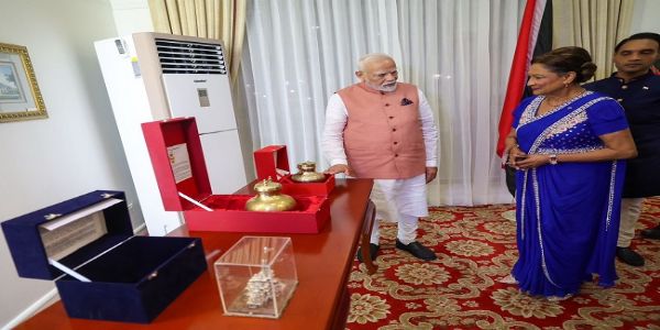 কমলা পারসাদ বিসেসরকে বিহারের মেয়ে বলে সম্বোধন নরেন্দ্র মোদীর