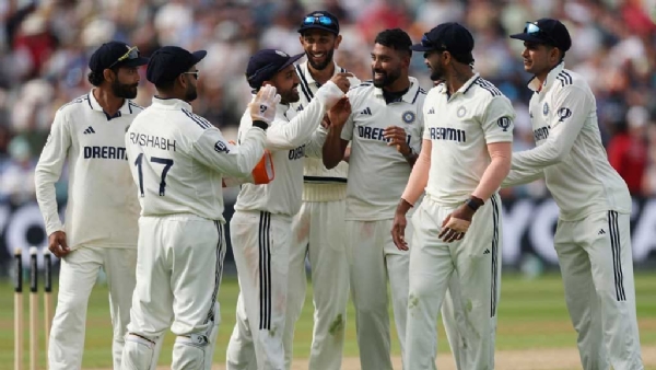 স্মিথ-ব্রুকের সেঞ্চুরির পরও ভারতের বড় লিড