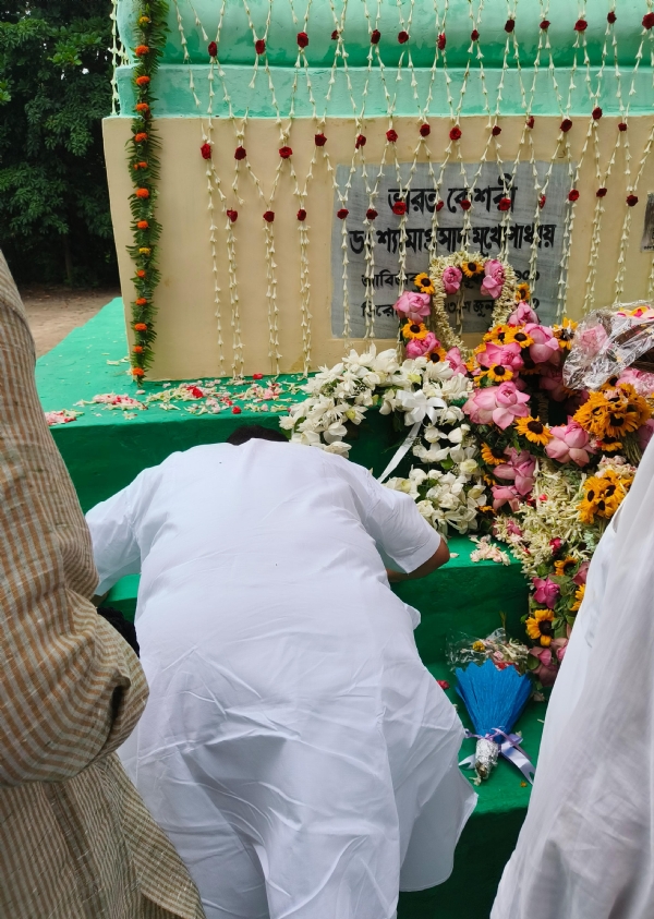 কলকাতা রেড রোডে ভারতকেশরীর প্রতি শ্রদ্ধা