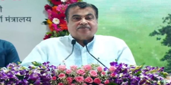 ৪০ শতাংশ দূষণের জন্য পরিবহন সেক্টর দায়ী : নীতিন গড়করি