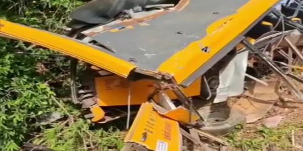 কুড্ডালোরে স্কুলবাসে ধাক্কা ট্রেনের, ৬ পড়ুয়া গুরুতর আহত