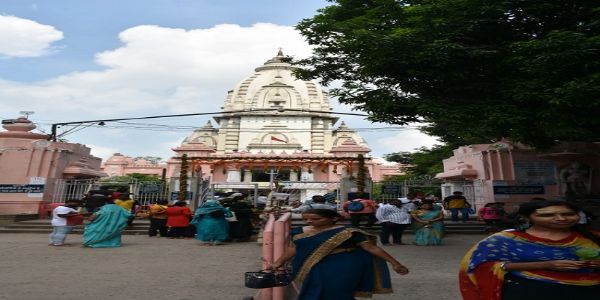 শ্রাবণ উৎসব উপলক্ষে বিশ্বনাথ মন্দিরে পুরোদমে প্রস্তুতি
