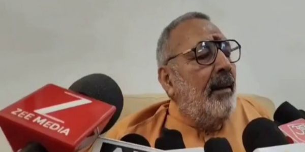 নীতীশের বিরুদ্ধে কুৎসা রটানোর জন্য বিহারে ষড়যন্ত্র চলছে : গিরিরাজ সিং