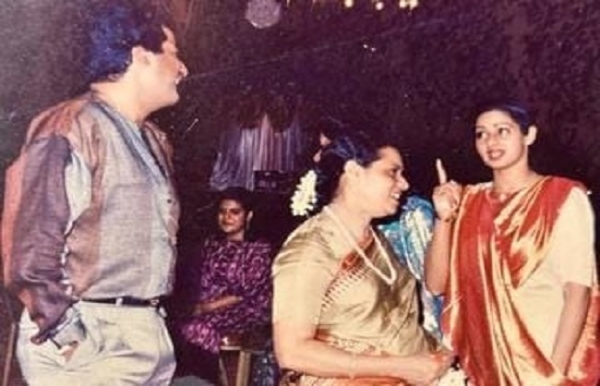 শ্রীদেবীর স্মৃতিতে সামাজিক মাধ্যমে আবেগঘন মুহূর্ত ভাগ করলেন বনি কাপুর