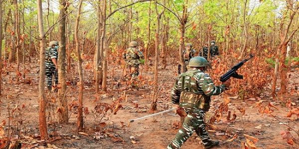 বিজাপুরে আইইডি বিস্ফোরণে এক জওয়ানের মৃত্যু, আহত আরও দু'জন