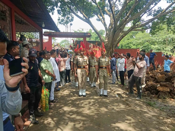 শহিদকে গার্ড অব অনার