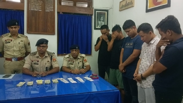 সাত জুয়ারি গ্রেফতার