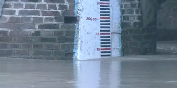 যমুনার জলস্তর বিপদসীমার ঊর্ধ্বেই, বন্যার আশঙ্কা নীচু এলাকায়