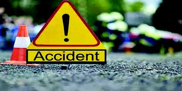 দুর্ঘটনার কবলে যাত্রিবাহী বাস, চাঞ্চল্য ছড়ালো শ্রীরামপুরে