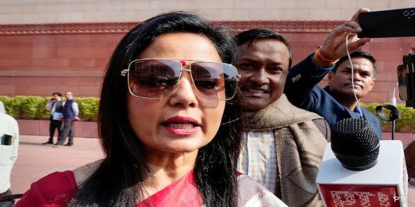 অমিত শাহ সম্পর্কে বিতর্কিত মন্তব্য করে বিপাকে মহুয়া, সাংসদের বিরুদ্ধে এফআইআর দায়ের