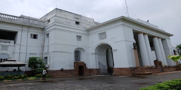 তিনদিনের স্বল্পকালীন বিধানসভার বিশেষ অধিবেশন বসছে আগামীকাল