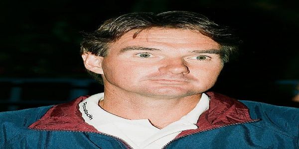 মঙ্গলবার টেনিস তারকা জিমি কনরসের জন্মদিন