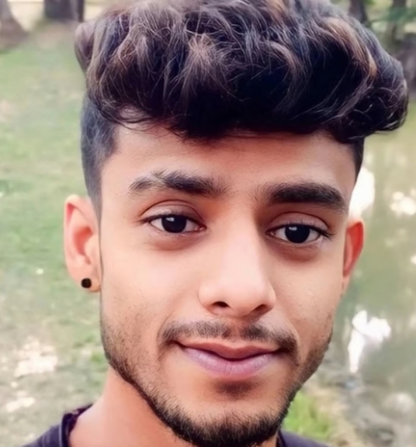 ফলতায় লরির ধাক্কায় মৃত্যু যুবকের, গুরুতর জখম ভাই