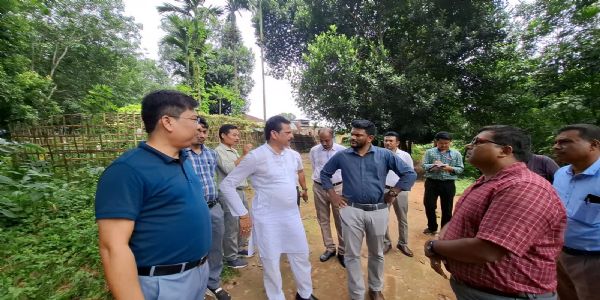 সাব্রুম সফরে জেলাশাসক ও জেলা সভাধিপতি, খতিয়ে দেখলেন উন্নয়ন কাজের অগ্রগতি