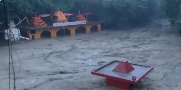 দেহরাদূনে ব্যাপক বৃষ্টি; ফুঁসছে একাধিক নদী, প্লাবিত তপকেশ্বর মহাদেব মন্দির