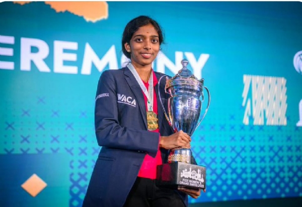 বৈশালী রমেশবাবুকে অভিনন্দনবার্তা অমিত শাহর