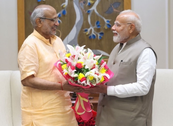 দীর্ঘ ও সুস্থতা কামনা করে প্রধানমন্ত্রীকে জন্মদিনের শুভেচ্ছা উপরাষ্ট্রপতির