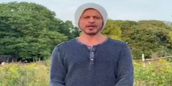 প্রধানমন্ত্রীর জন্মদিনে শুভকামনা তারকাদের, শুভেচ্ছা জানালেন শাহরুখ ও আমির