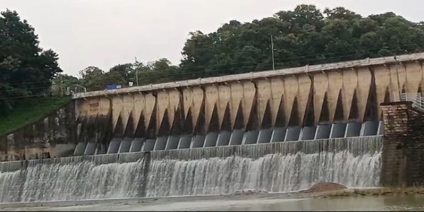 অতিরিক্ত জল ছাড়তে খোলা হল ছত্তিশগড়ের মাদামসিলি বাঁধের গেট