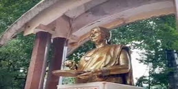 মহারাষ্ট্রের শিবাজি পার্কে মীনাতাই ঠাকরের মূর্তিতে রঙ ছোড়ার ঘটনায় গ্রেফতার অভিযুক্ত