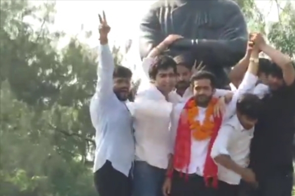 দিল্লি বিশ্ববিদ্যালয়ের ছাত্র সংসদ নির্বাচন : তিনটি আসনেই জয়ী এবিভিপি