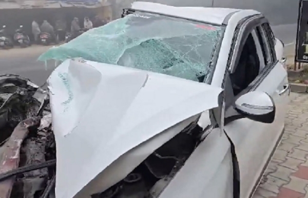 পঞ্জাবের হোশিয়ারপুরে বাস ও গাড়ির সংঘর্ষ, মৃত ৪ যুবক