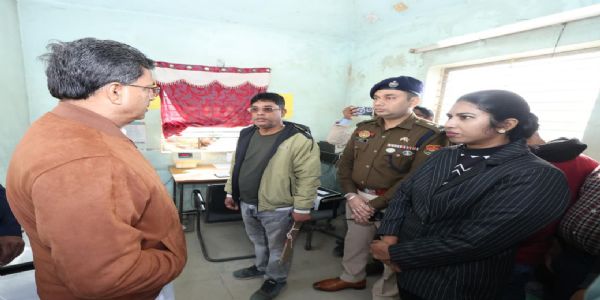 চুড়াইবাড়ি চেকপোস্ট ও থানা সহ একাধিক স্থাপনা পরিদর্শন মুখ্যমন্ত্রী ডাঃ সাহার