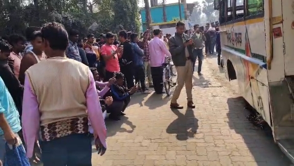 বাস দুর্ঘটনা বাস দুর্ঘটনা