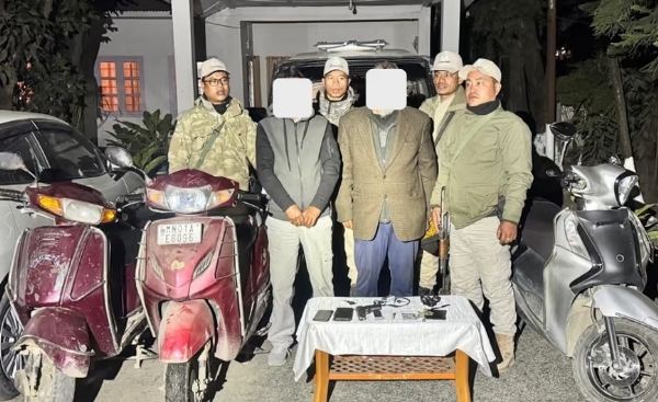 ইমফলে একাধিক গুলি চালনার অভিযোগে গ্ৰেফতার দুই জঙ্গি ইমফলে একাধিক গুলি চালনার অভিযোগে গ্ৰেফতার দুই জঙ্গি