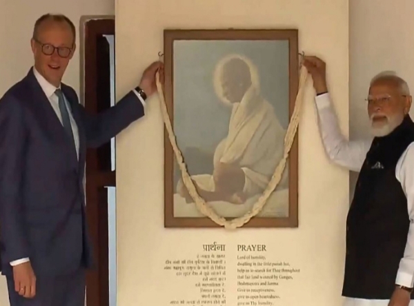 সবরমতী আশ্রমে মোদী ও মের্জ, যোগ দিলেন ঘুড়ি ফেস্টিভ্যালে