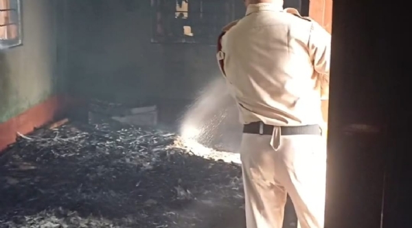 অঙ্গনওয়াড়ি সেন্টারে আগুন